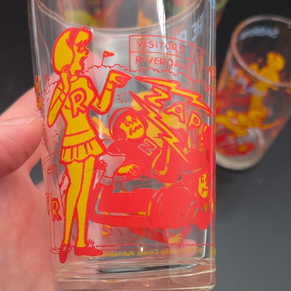 Colorful Cartoon Character Glass Set - Picture 5 of 12